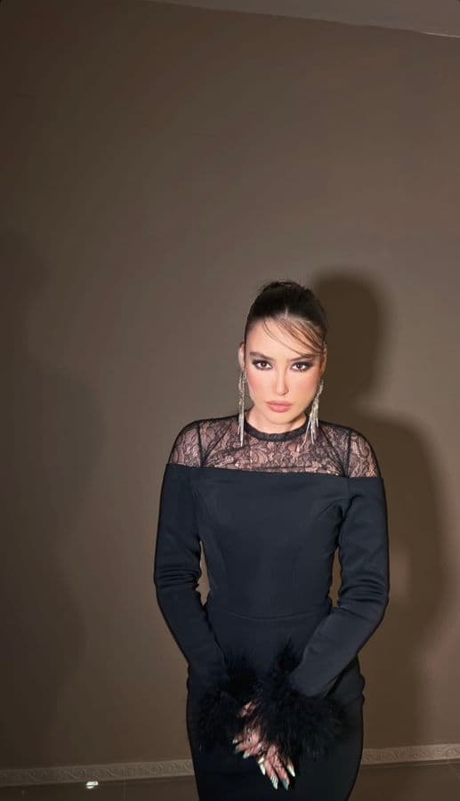 BLACK DRESS - תמונה 1